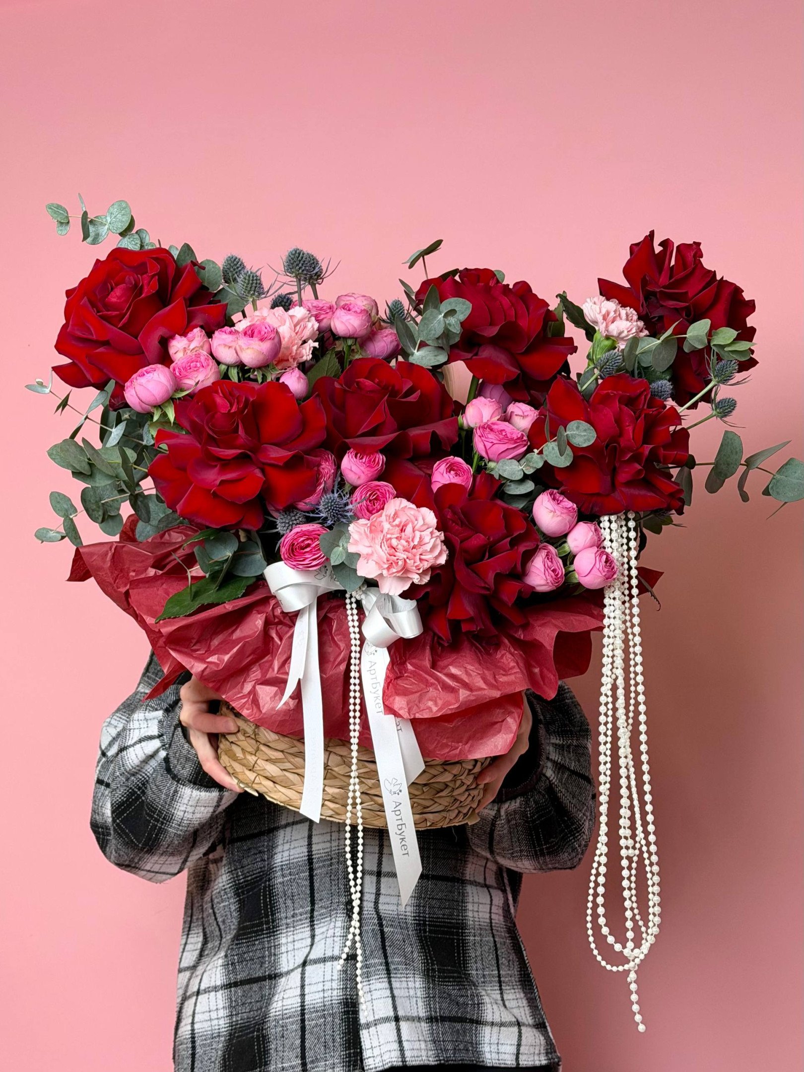 Корзина из роз Пламенная любовь