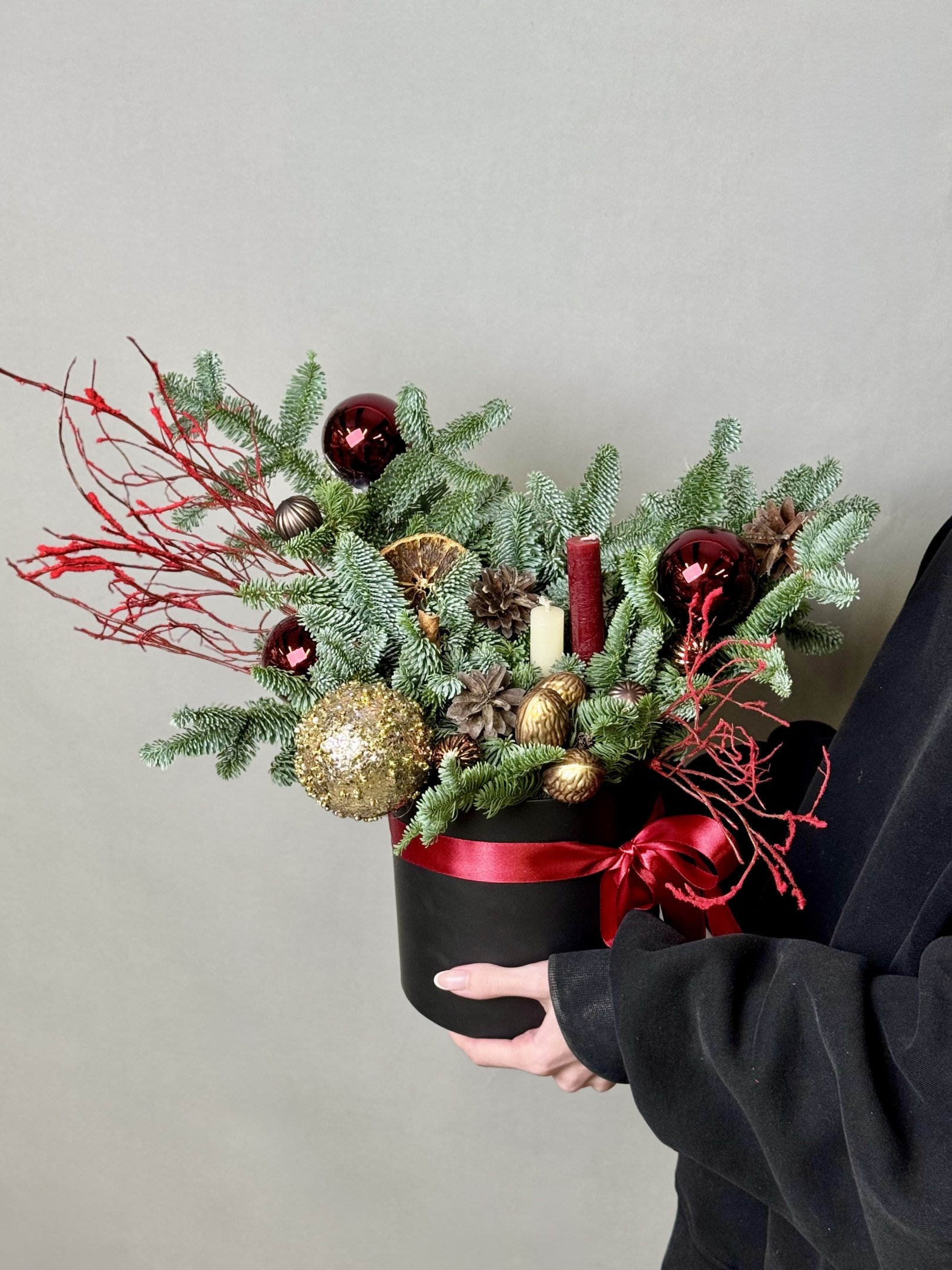 Зимняя композиция в шляпной коробке №9