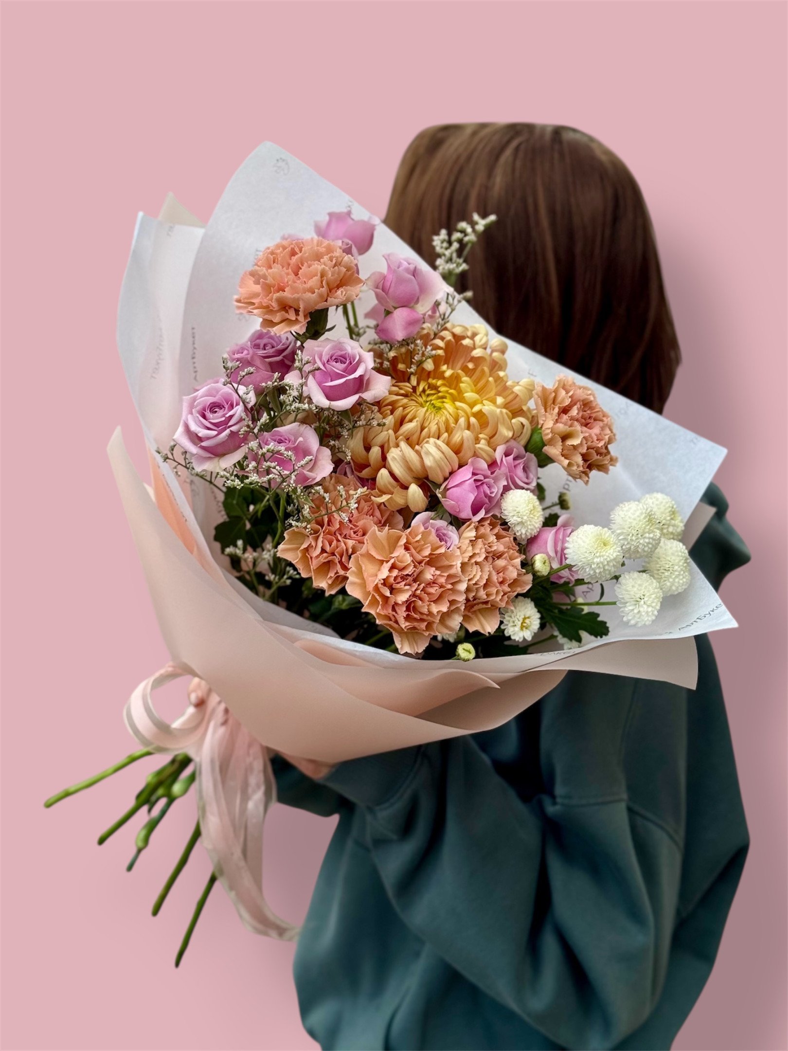 Сборный букет «Blush bloom»