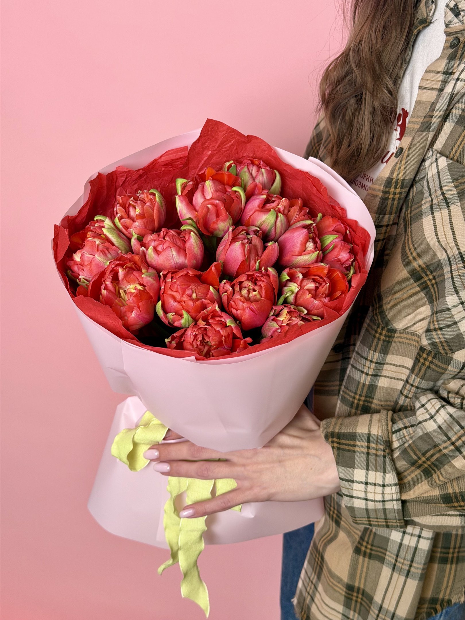 Букет из 15 пионовидных тюльпанов «Asian Beauty»