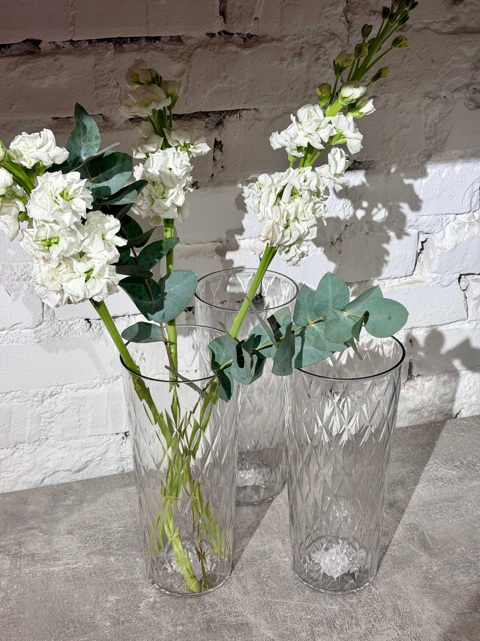 Ваза акриловая 26,5*12 см